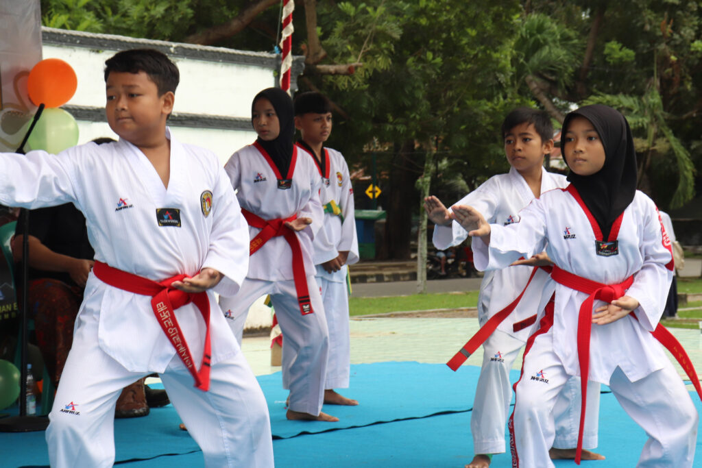 Penampilan Juara Umum Taekwondo Se-Gorontalo